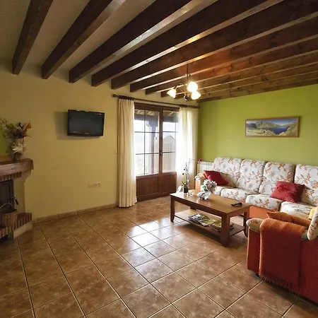Casas Los Cantores * Beloncio
