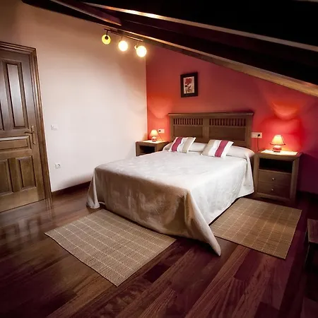 Casas Los Cantores