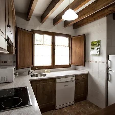 Casas Los Cantores * Beloncio