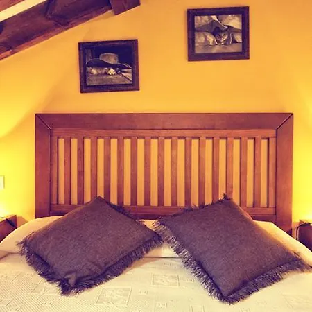 Casas Los Cantores *